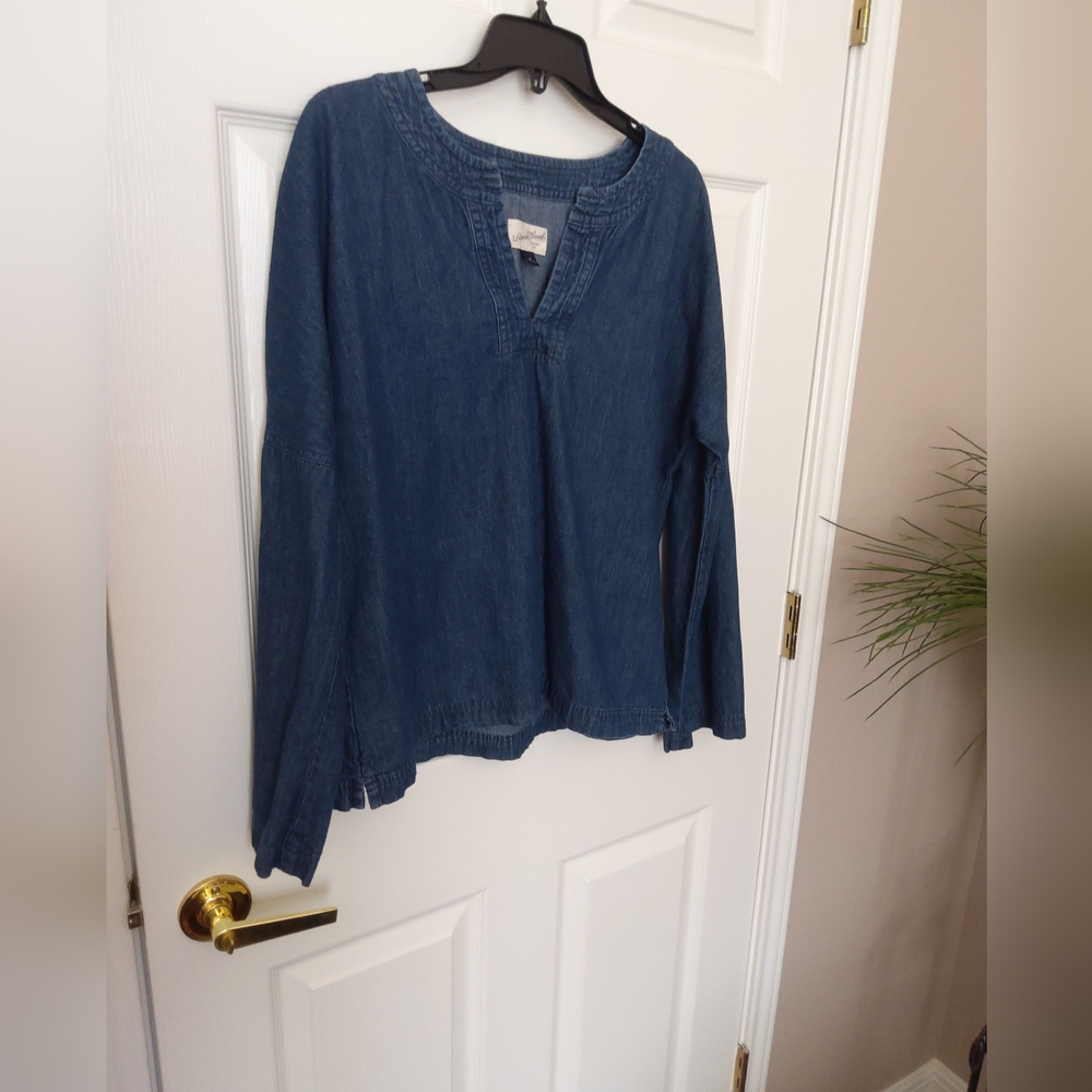 Universal Thread Ladies Denim Top